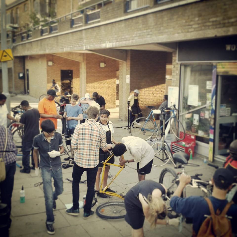 1013192_201194576710167_699827492_n